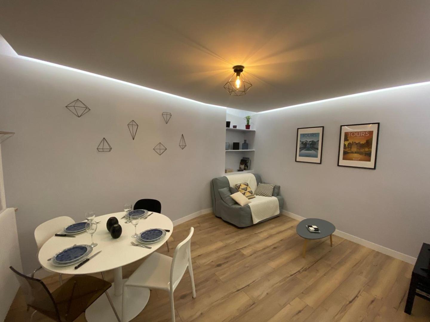 Lumineux T2 Situe Dans L'Hyper Centre De Tours 아파트 외부 사진