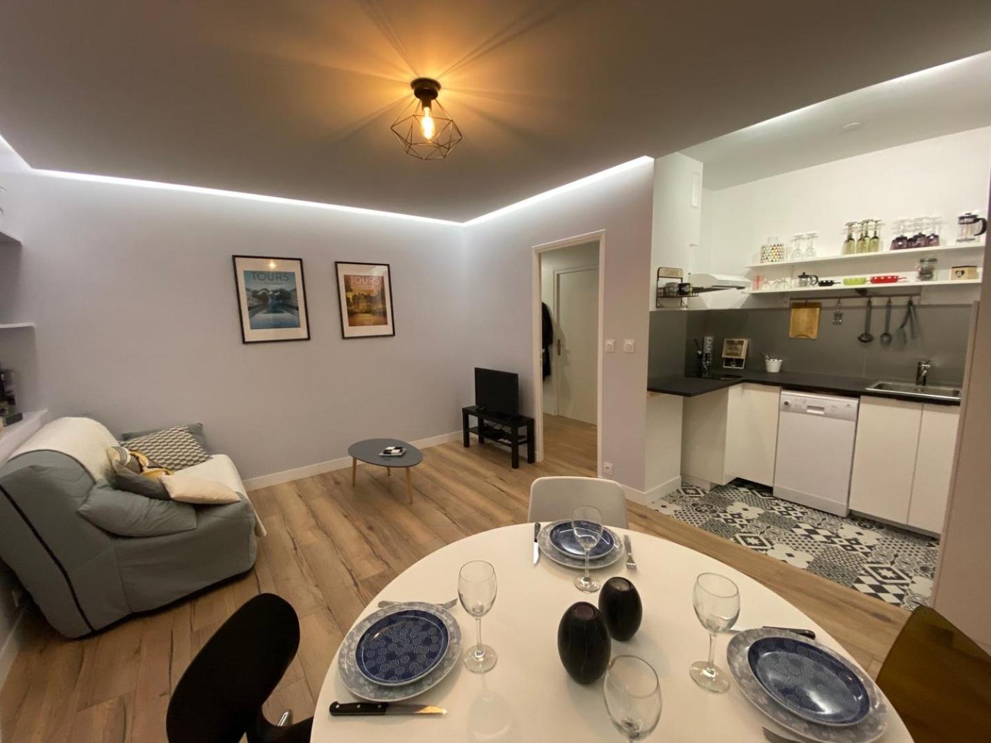 Lumineux T2 Situe Dans L'Hyper Centre De Tours 아파트 외부 사진