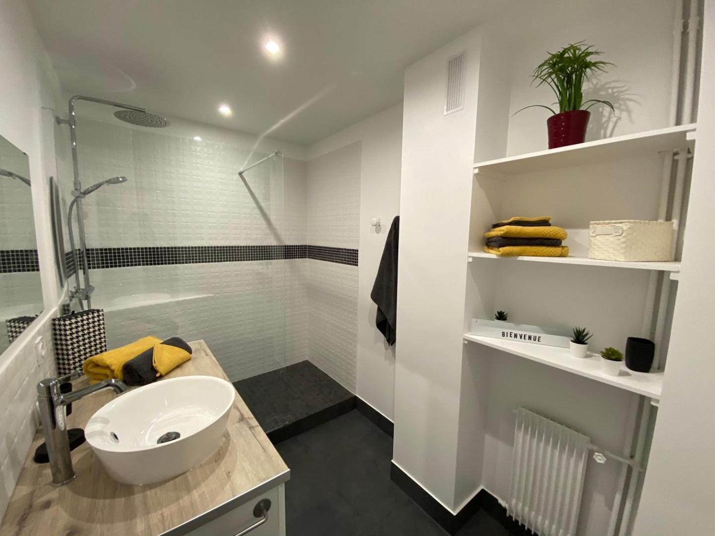 Lumineux T2 Situe Dans L'Hyper Centre De Tours 아파트 외부 사진